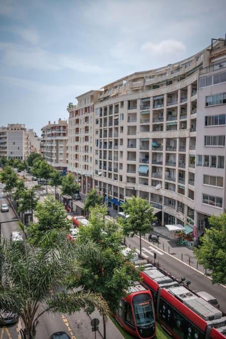 Le Balcon De La Baie Des Anges Daire Nice Dış mekan fotoğraf